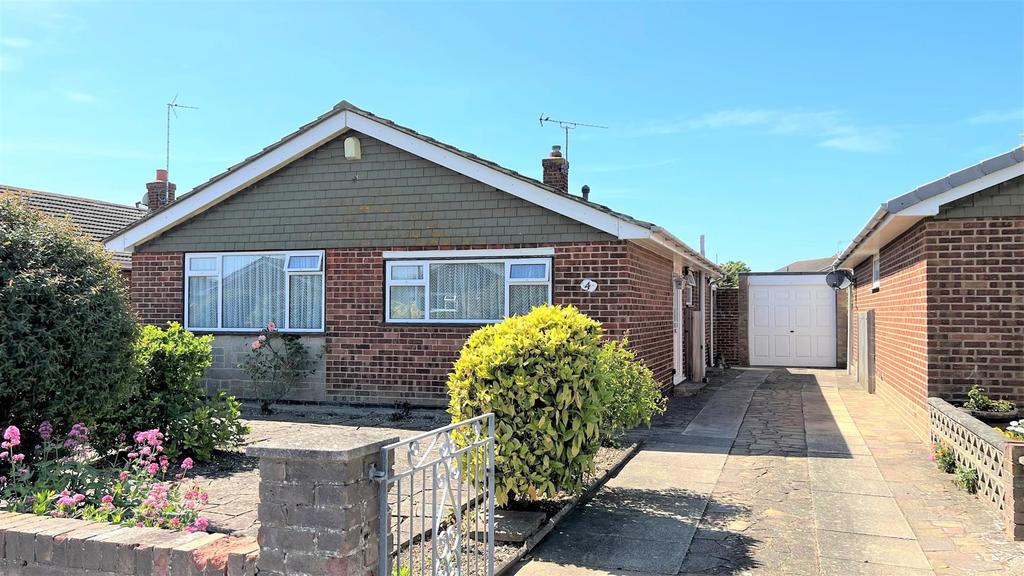 Cunningham Drive, Langney Point... 2 bed detached bungalow £365,000