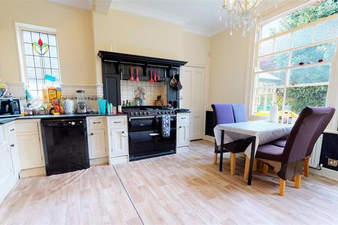 5 bedroom semi-detached house for sale - Ollards Grove, Loughton