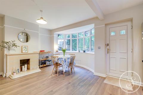 14 Roxholme Terrace, Leeds, LS7 4JH