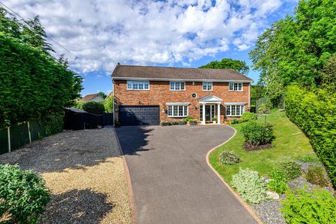 Thistledown Abbotswood Close, Guildford, GU1 1XA