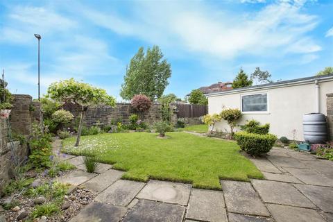 24 Leyfield Road, Dore, Sheffield, S17 3EE
