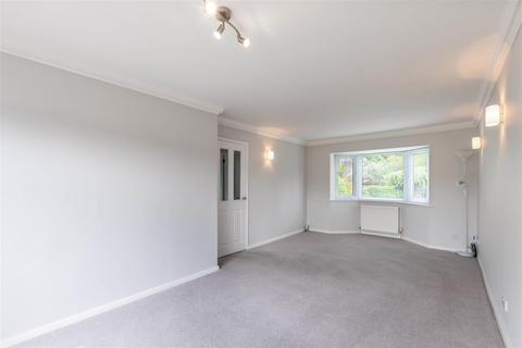 24 Leyfield Road, Dore, Sheffield, S17 3EE