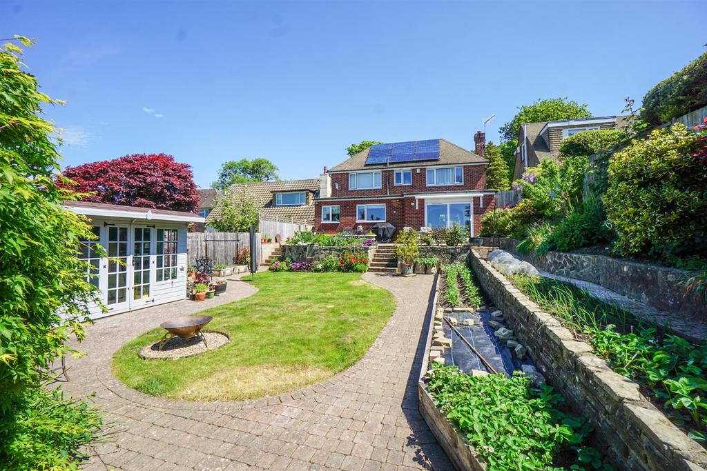 Langham Road, Hastings 3 bed detached house £590,000