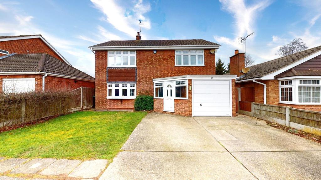 Chatsworth Drive, Mansfield 4 bed detached house £385,000