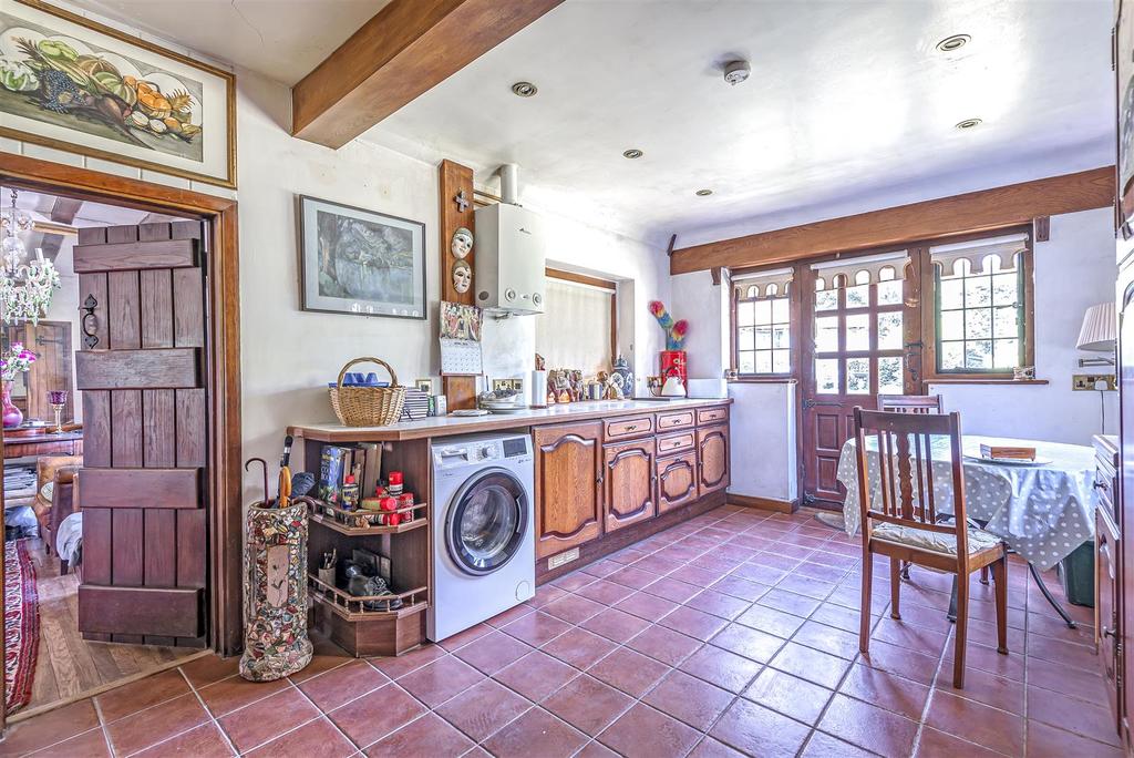 Pine Walk, East Horsley 3 bed bungalow for sale £1,100,000