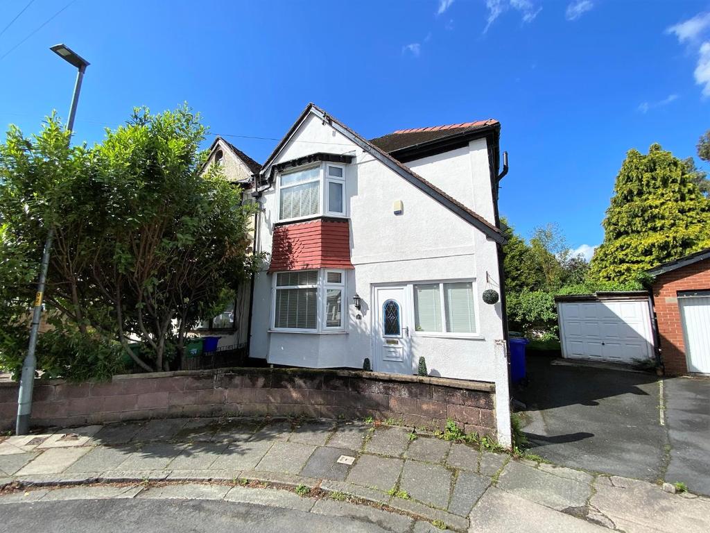 Highcroft Avenue, West Didsbury 3 bed semidetached house £325,000