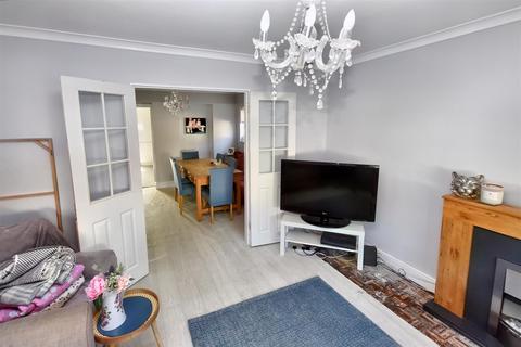 36 Brooklands Square, Canvey Island, SS8 0LE
