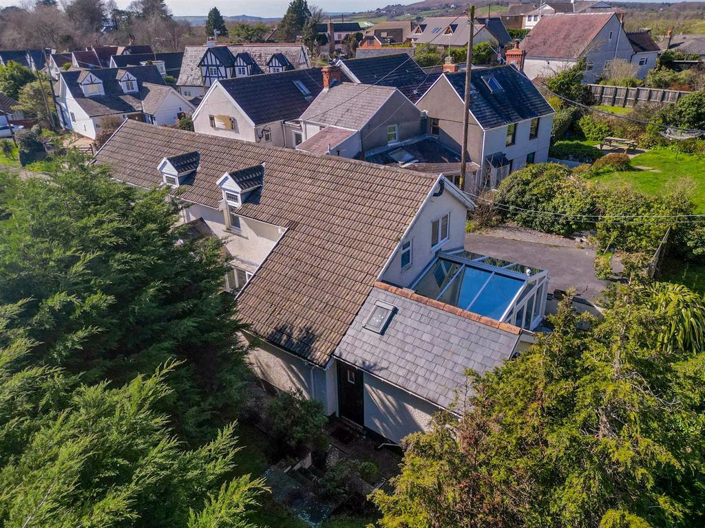 Southgate Road, Southgate, Swansea 4 bed detached house £550,000