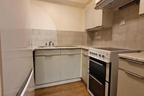 1 bedroom flat to rent - Marina Approach, Hayes