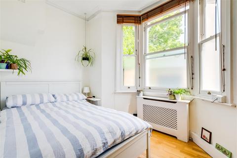 Flat 1, Aston Court, 1 - 2 Cleveland Road, London, W4 5HP
