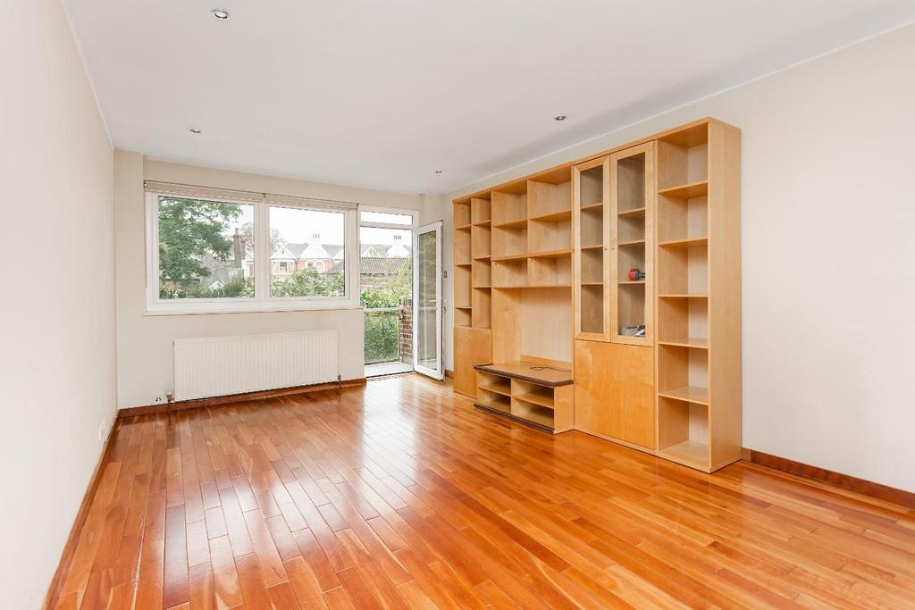 Flat 4, 121 Haverstock Hill NW3-012.jpg