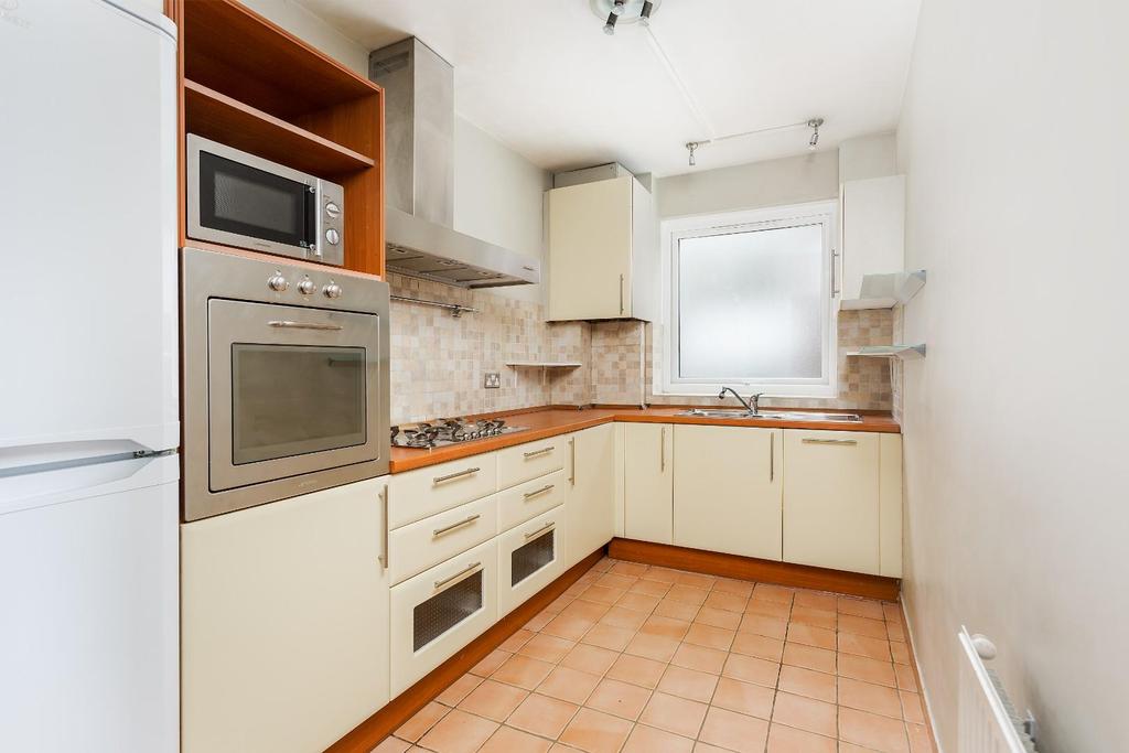 Flat 4, 121 Haverstock Hill NW3-003.jpg