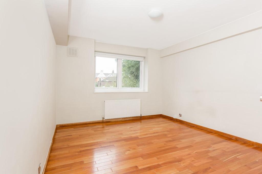 Flat 4, 121 Haverstock Hill NW3-001.jpg