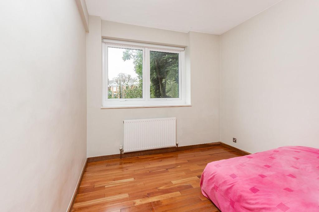 Flat 4, 121 Haverstock Hill NW3-006.jpg