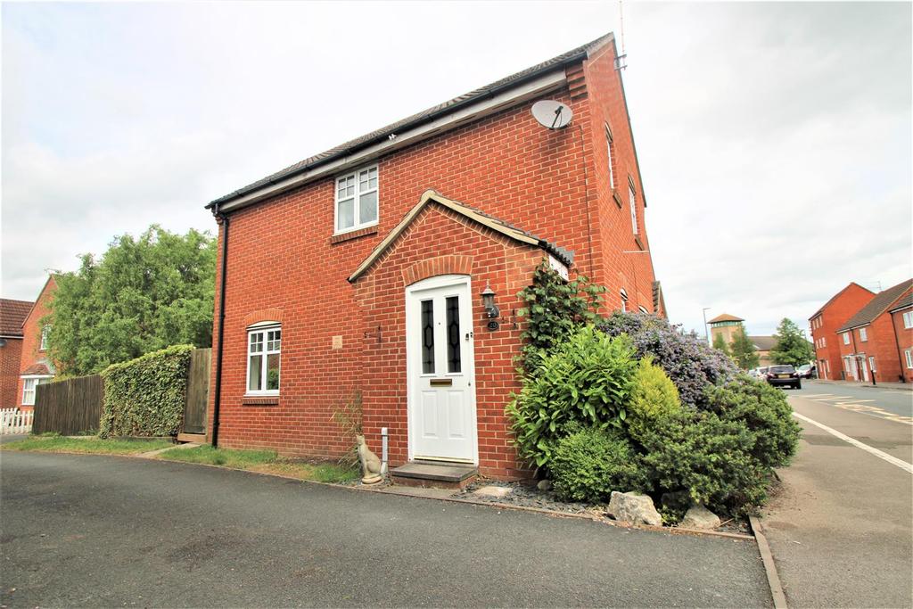 Columbine Road, Walton Cardiff, Tewkesbury 3 bed end of terrace house