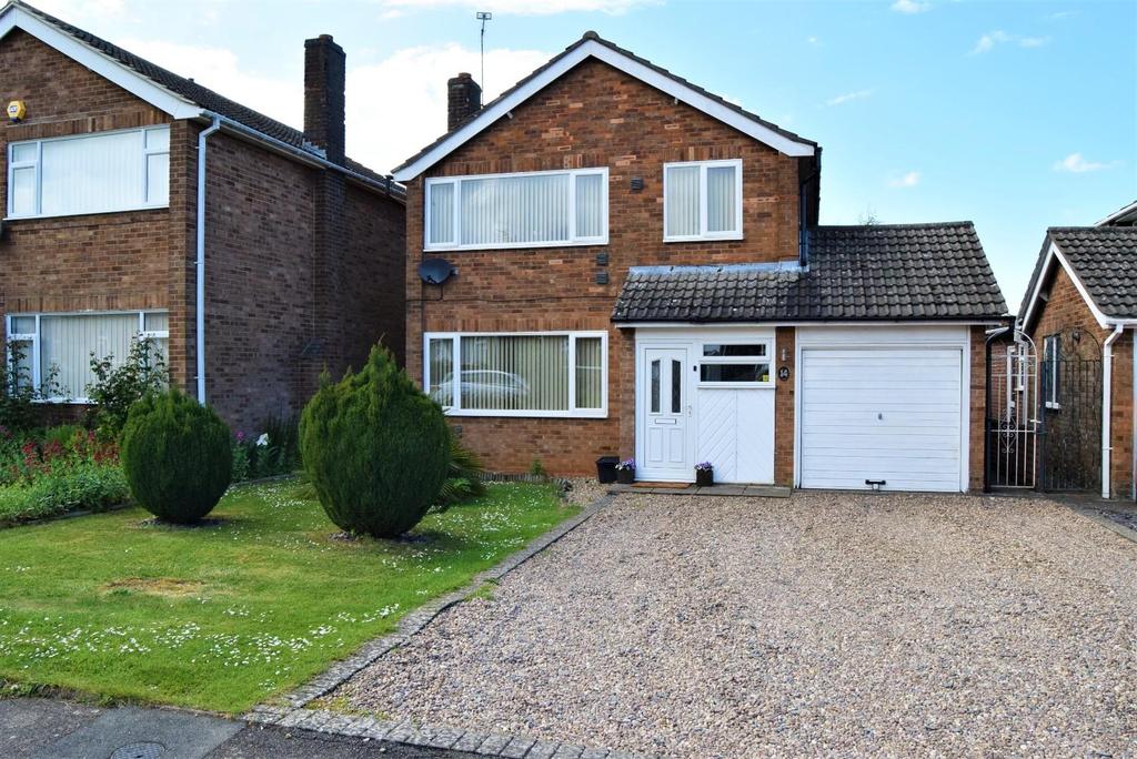 Westland Road, Cottesmore, Oakham 3 bed detached house for sale £300,000