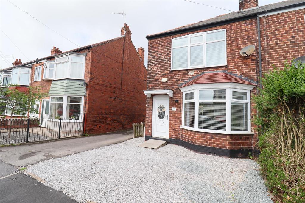 Graham Avenue, Hull 2 bed end of terrace house £125,000