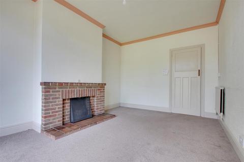 4 bedroom house for sale - Pavilion Road, Worthing