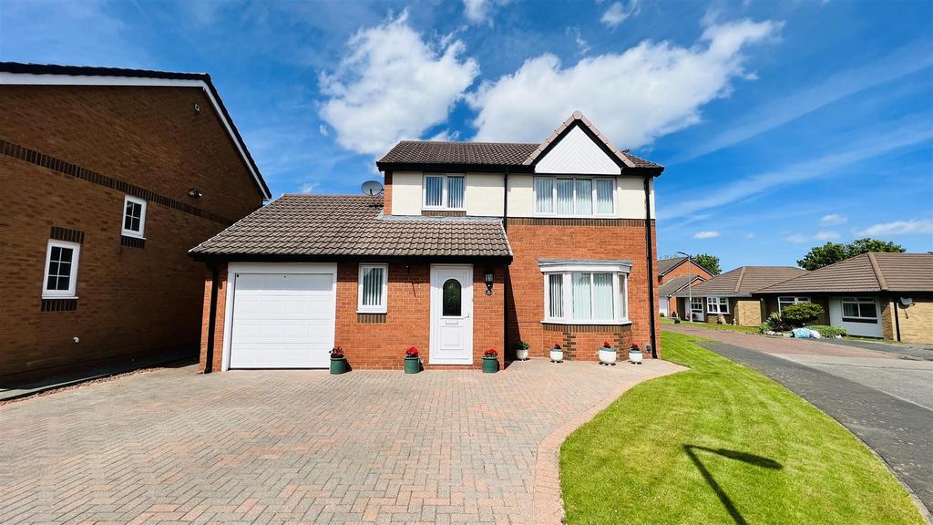 Merlin Close, Seaham, Co Durham 3 bed detached house - £299,950