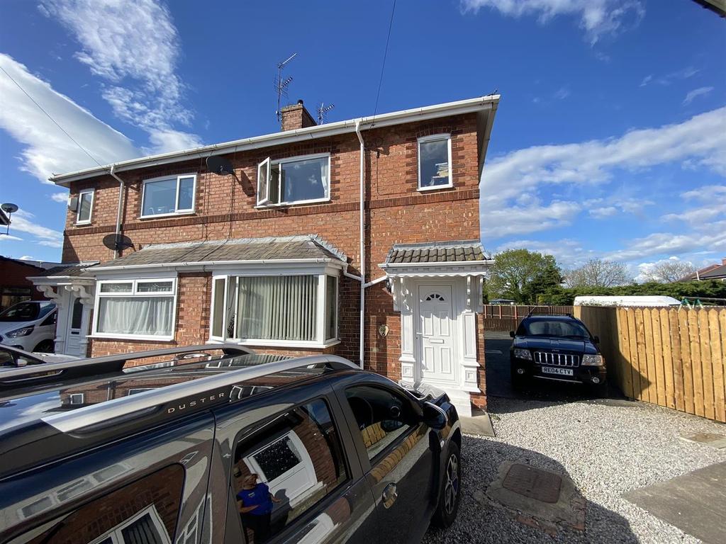 Spencer Grove, Darlington 2 bed semidetached house £100,000