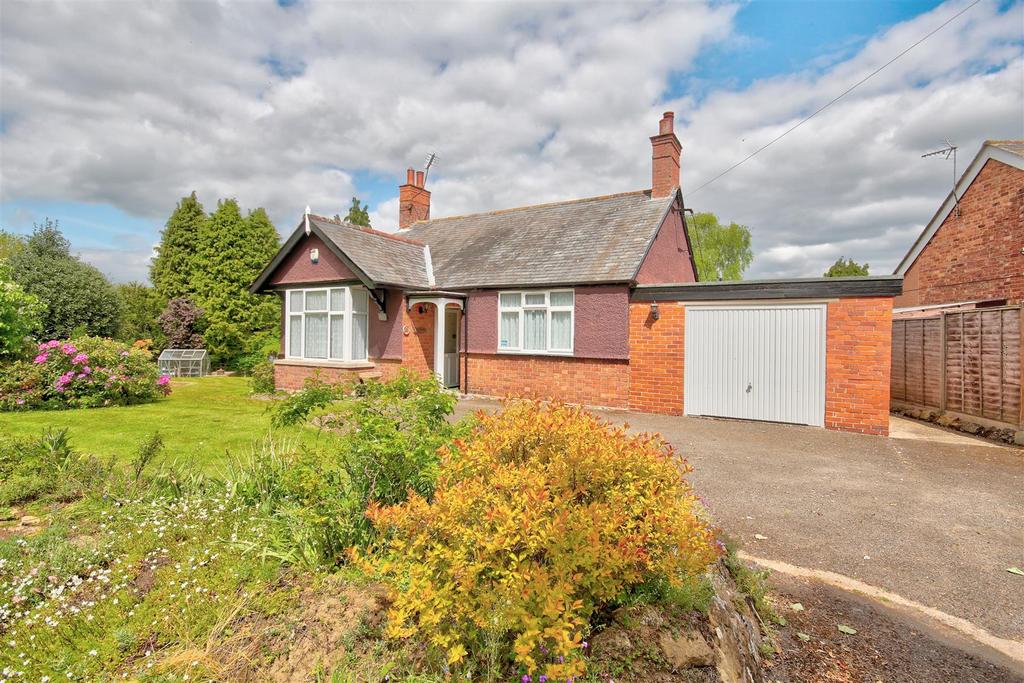 Harborough Road, Clipston, Market... 3 bed detached bungalow £595,000