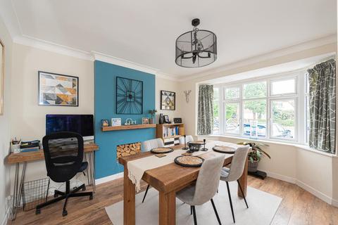 32 Fairfield Way, Epsom, KT19 0EF