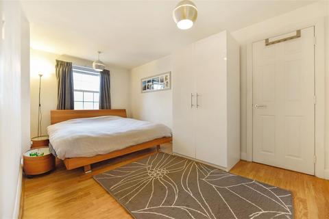 5 Mandrell Road, London, SW2 5EF