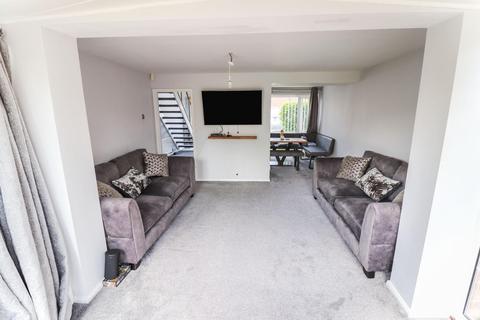71 Meadowside, Nuneaton, CV11 6NE