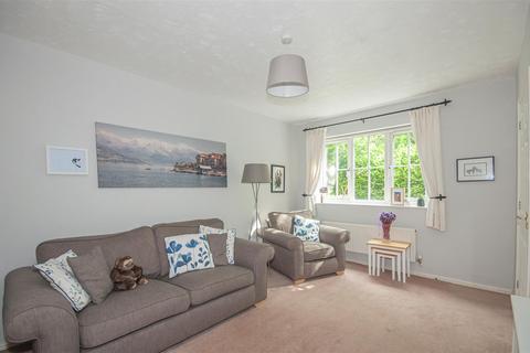 19 Hidcote Way, Great Notley, Braintree, CM77 7XT
