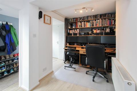 40 Hamilton Crescent, Warley, Brentwood, CM14 5ES