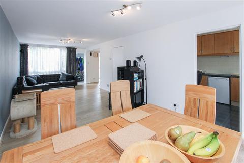 40 Hamilton Crescent, Warley, Brentwood, CM14 5ES