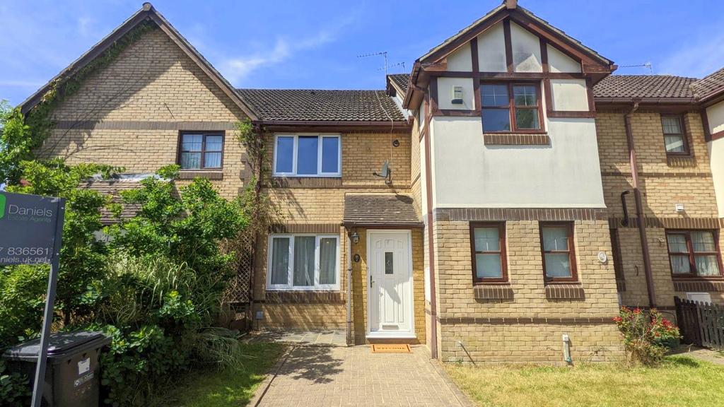 Collingwood Drive, London Colney, St.... 2 bed terraced house £1,400