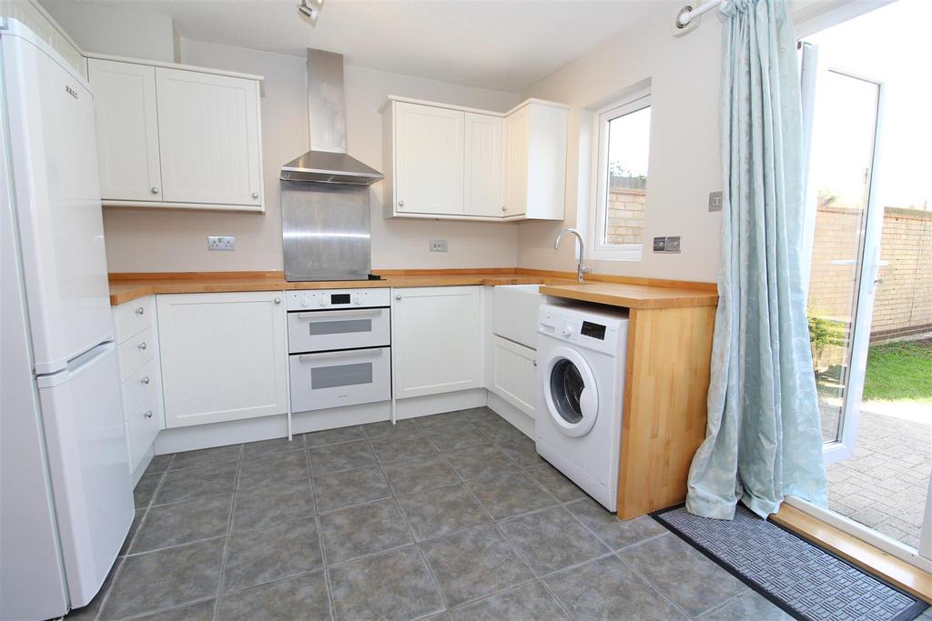 Collingwood Drive, London Colney, St.... 2 bed terraced house £1,400