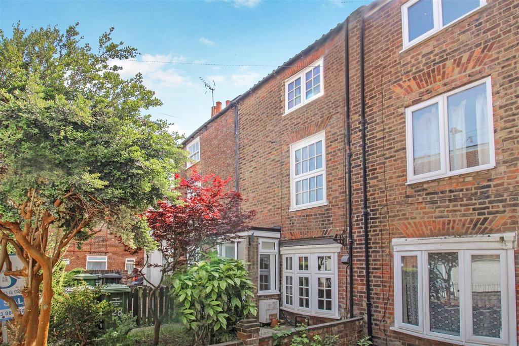 Windsor Road, King's Lynn 3 bed terraced house £170,000