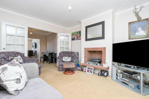 4 bedroom semi-detached house for sale - The Greens Close, Loughton