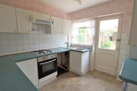 2 bedroom semi-detached bungalow for sale - Malvern Close, Shavington, Crewe