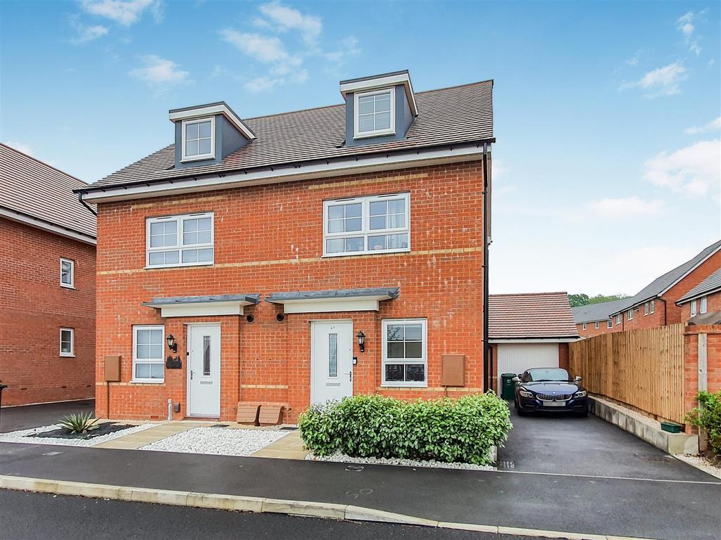 Trent Way, Mickleover, Derby 4 bed semidetached house for sale £300,000