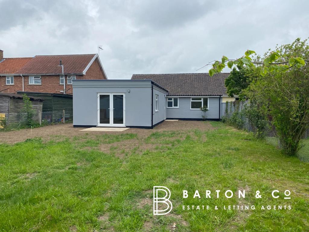 Orchard Valley, Holton, Halesworth 3 bed semidetached bungalow £