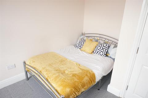 5 bedroom house share to rent - Room Cottingham Rd Kingston Upon Hull