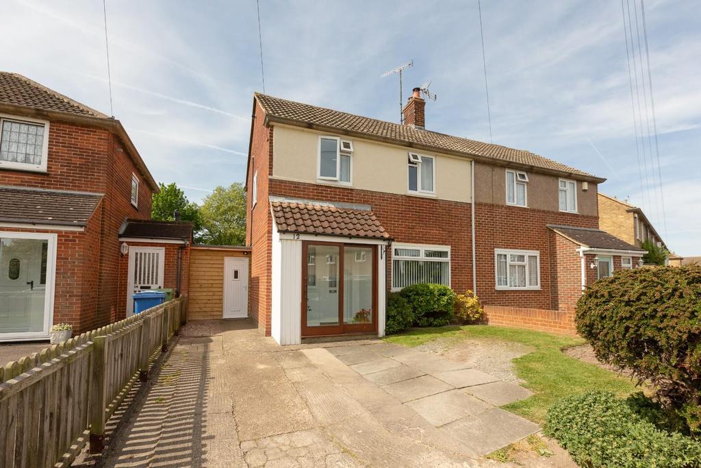 Lion Field, Faversham 2 bed semidetached house for sale £325,000
