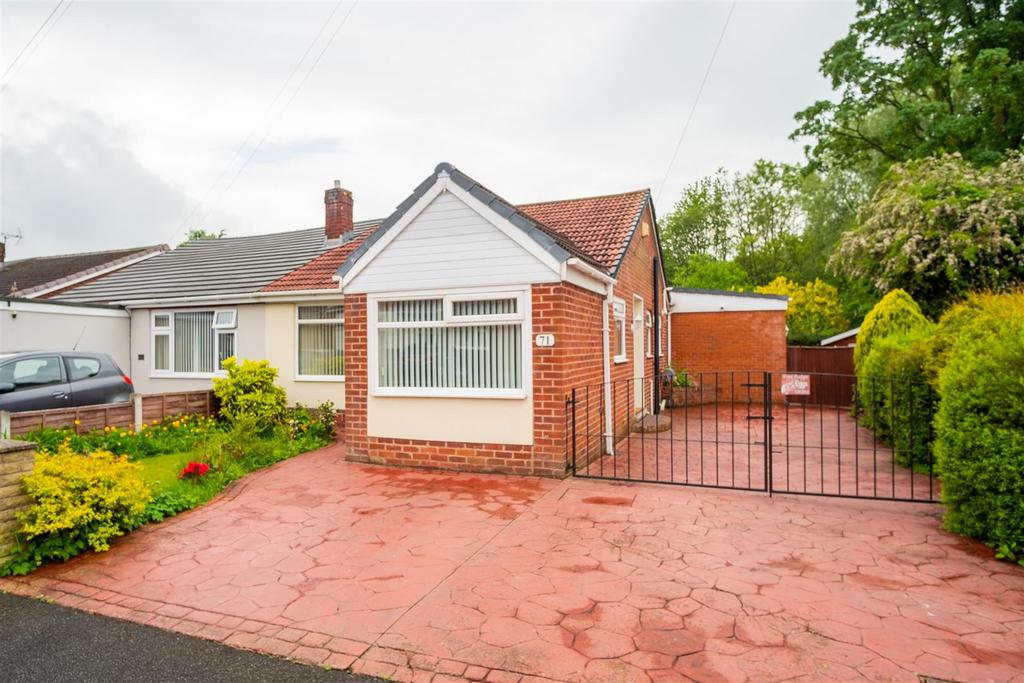 Western Drive, Leyland 4 bed bungalow - £300,000