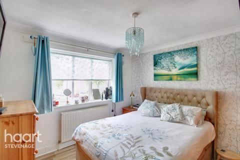 11 Ashleigh, Stevenage, SG2 9UN