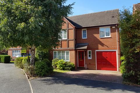 4 bedroom detached house to rent, Grosmont Avenue, Worcester, WR4