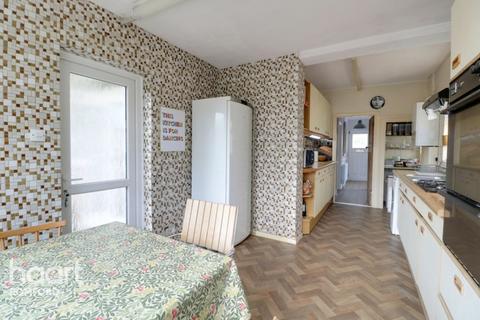29 Cedar Road, Romford, RM7 7JS