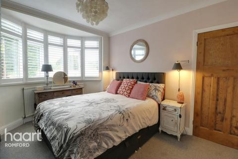 29 Cedar Road, Romford, RM7 7JS