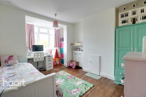 29 Cedar Road, Romford, RM7 7JS