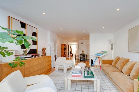 18a Maryon Mews, London, NW3 2PU