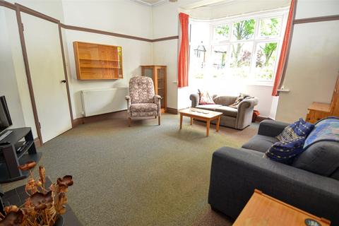 16 Ashfield Avenue, Kings Heath, Birmingham, B14 7AT