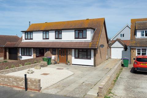 3 bedroom semi-detached house for sale - Lade Fort Crescent, Lydd on Sea