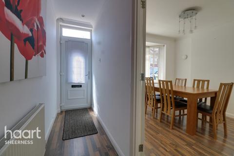 18 Harps Avenue, Minster On Sea, Sheerness, ME12 3PF
